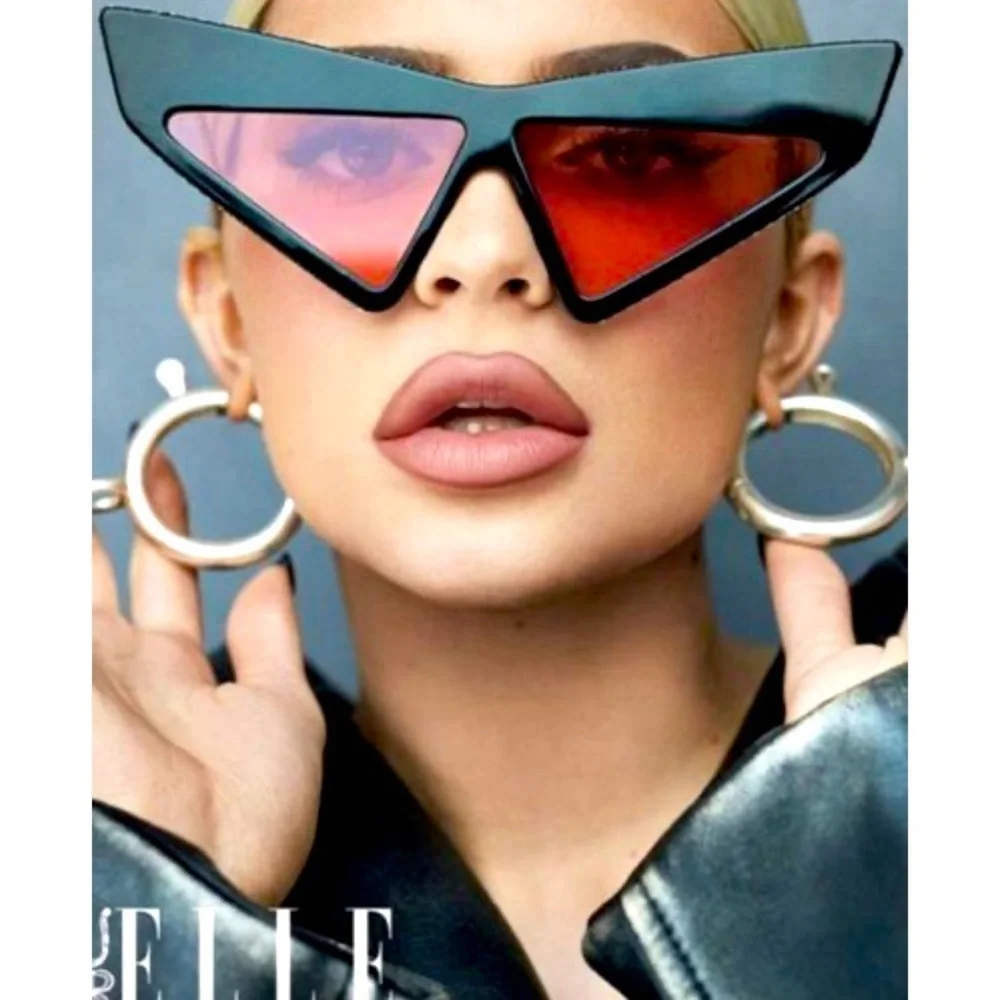GUCCI Hollywood Forever GG0430S Crystal Mask Wing Black Gold Cateye Sunglasses